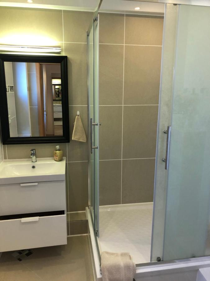 Room 4 You Dusseldorf Luaran gambar
