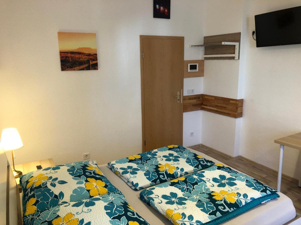 Room 4 You Dusseldorf Luaran gambar
